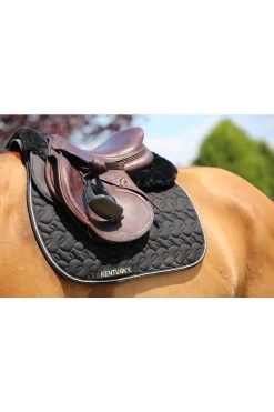 Kentucky Horsewear Sattelpad Mit Fell Absorb Anatomisch